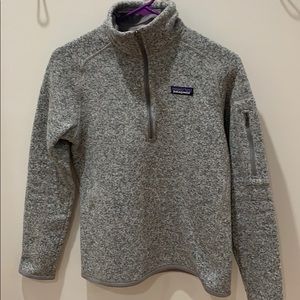 Patagonia quarter zip fleece.